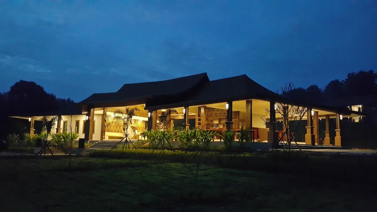 Phu Chom Mork Resort Sangkhla Buri Exterior foto